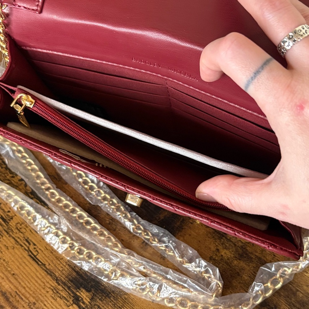 Badgley Mischka Burgundy Quilted Chain Crossbody NWT - Picture 7 of 9